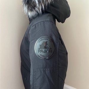 New jacket that my son never wear it . He took the tag off but was never worn.